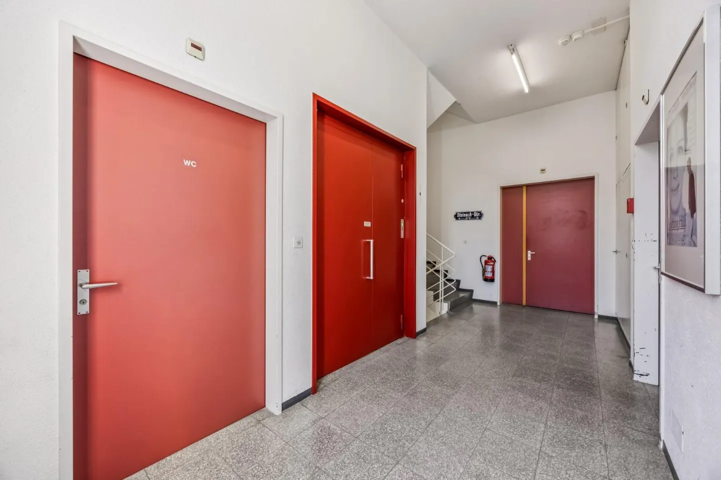 Spazio ufficio, magazzino o commerciale versatile in posizione centrale a Heerbrugg - Foto 3 di 13
