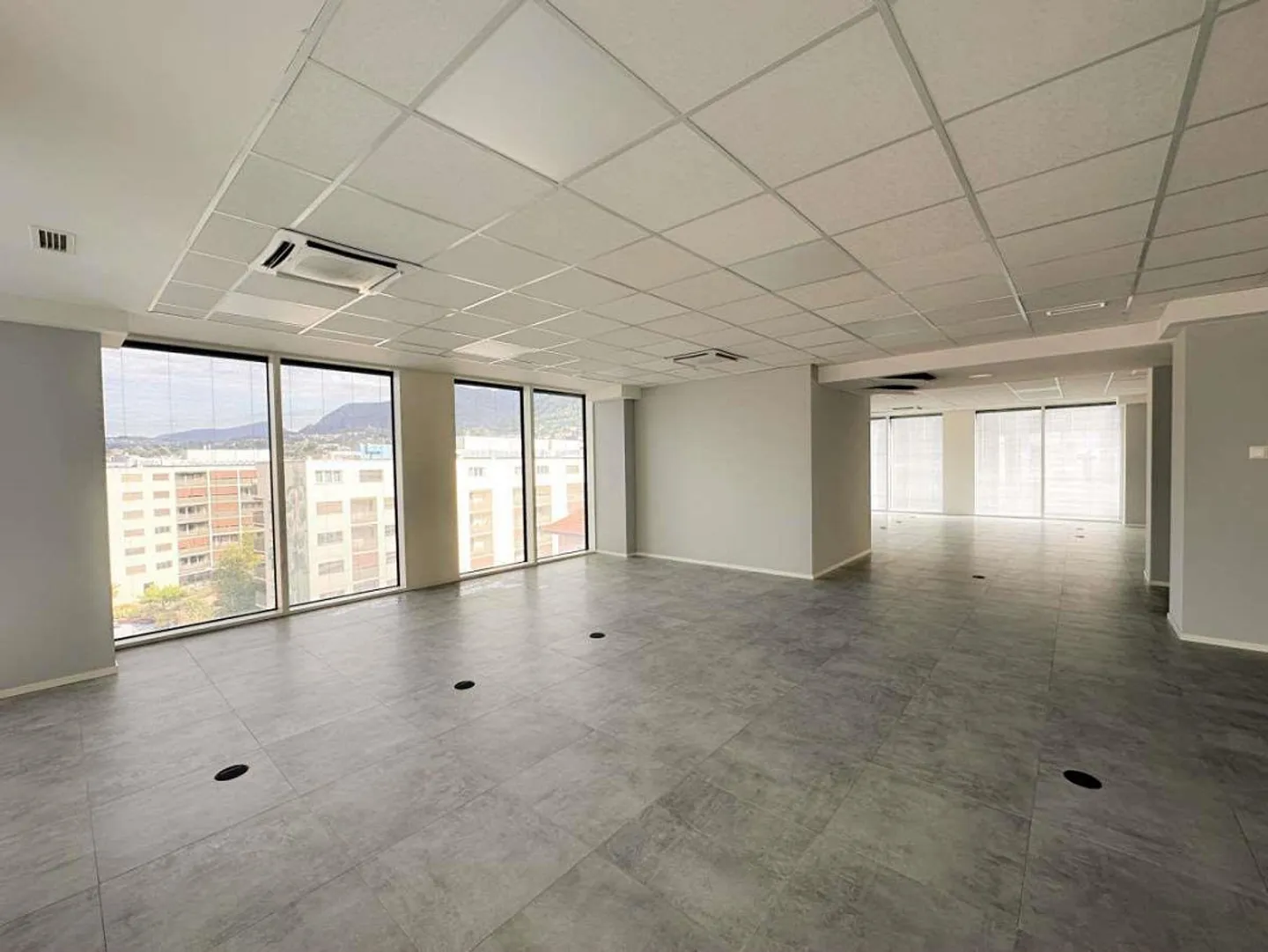 Modernes Büro in Chiasso - Foto 1 von 1