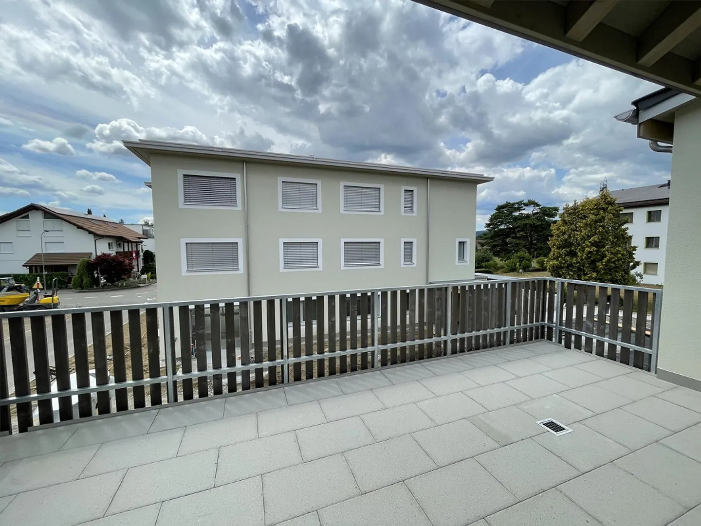 Primo affitto Moderno appartamento nuovo di 4.5 locali - Foto 2 di 7