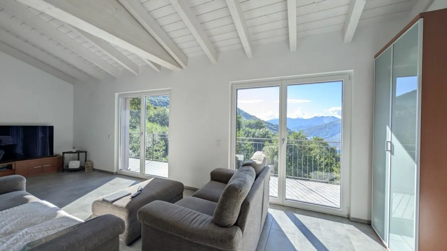 Prestigio e Natura in Perfetta Armonia - La Residenza che Unisce Eleganza e Tranquillità - Foto 6 di 22