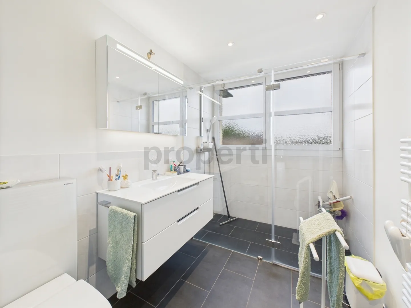 Appartement en duplex exclusif et charismatique de 5,5 pièces avec une magnifique terrasse sur le toit à Schaffhouse - Photo 9 sur 13