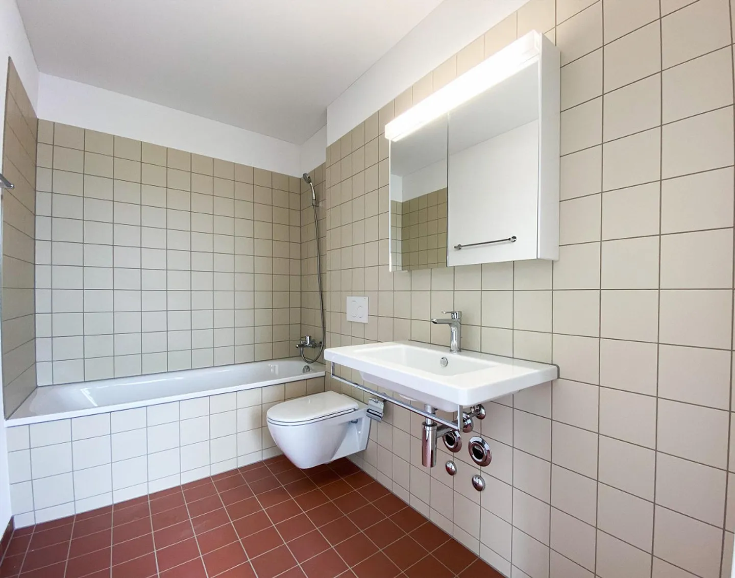 Appartement lumineux de 3,5 pièces dans un emplacement privilégié - Photo 4 sur 10