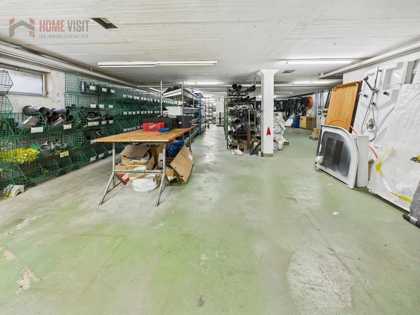 Prime Location in Gunzgen – Residential & Commercial Building with Yield Potential - Photo 10 of 14