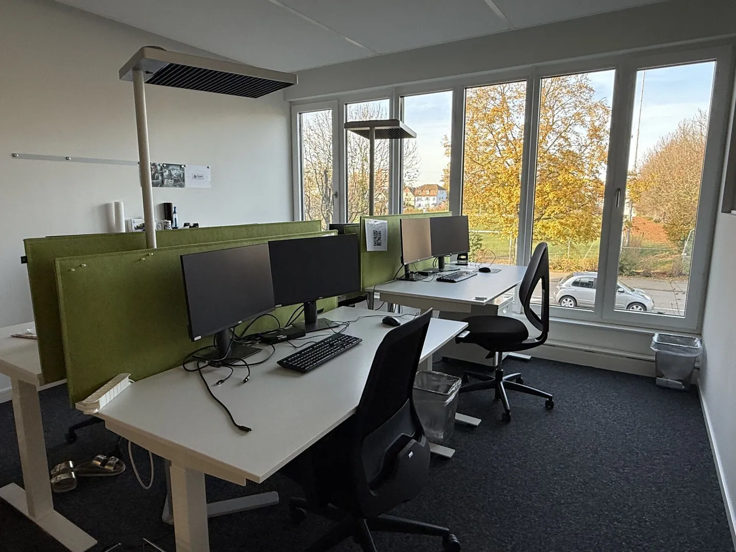 Representative as-new office spaces - Photo 10 of 12