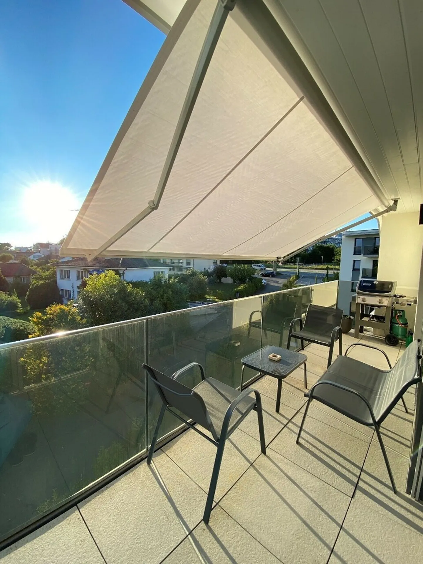 Lussuoso appartamento di 2,5 locali in mansarda. Finiture di alta gamma - Foto 4 di 8