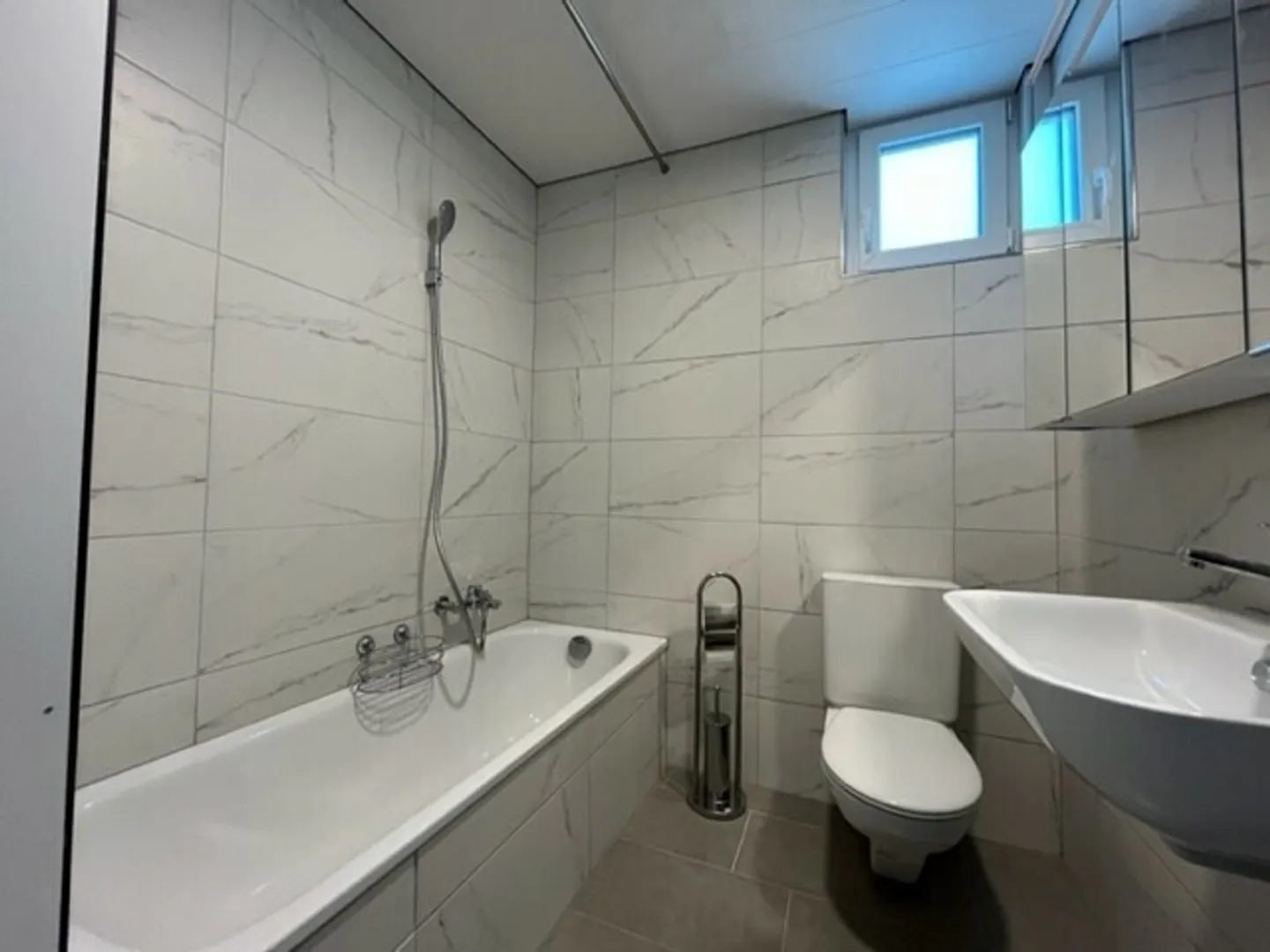 Rue du Crêt 4, Appartement 5 1/2 Pièces - Photo 4 sur 8