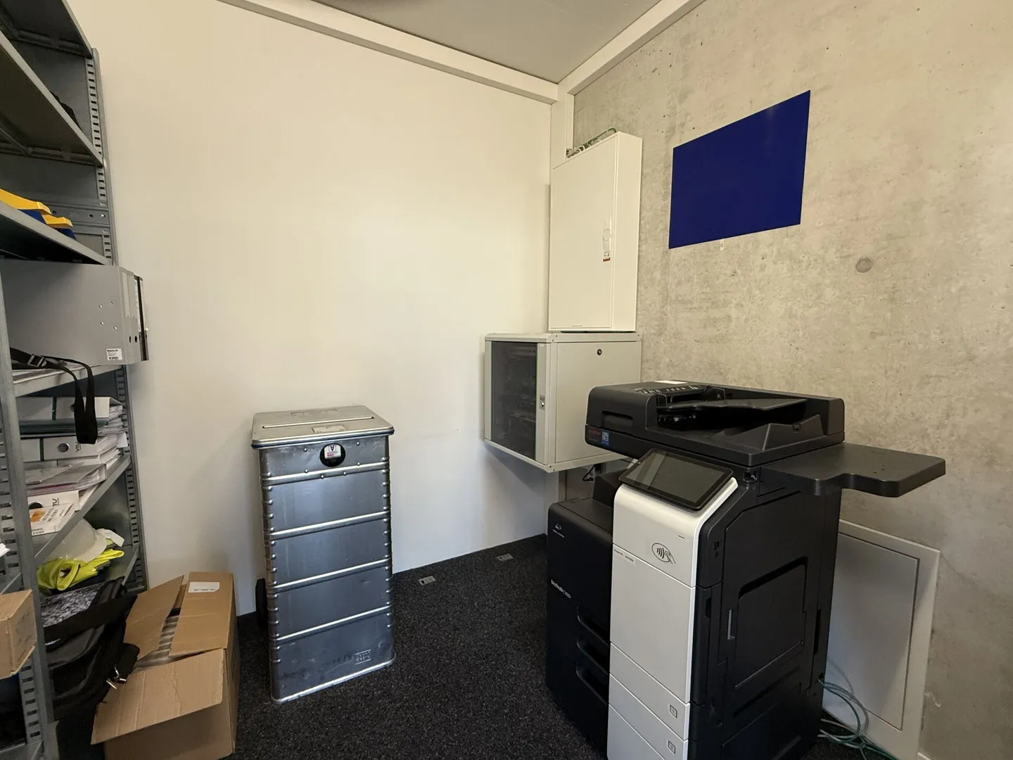 Representative as-new office spaces - Photo 12 of 12