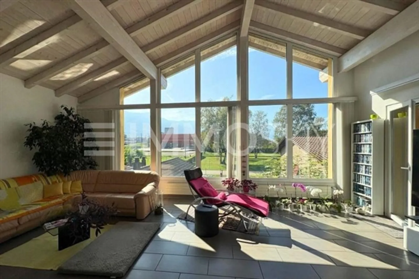 Charmantes Familienhaus mit Garten - Foto 1 von 5