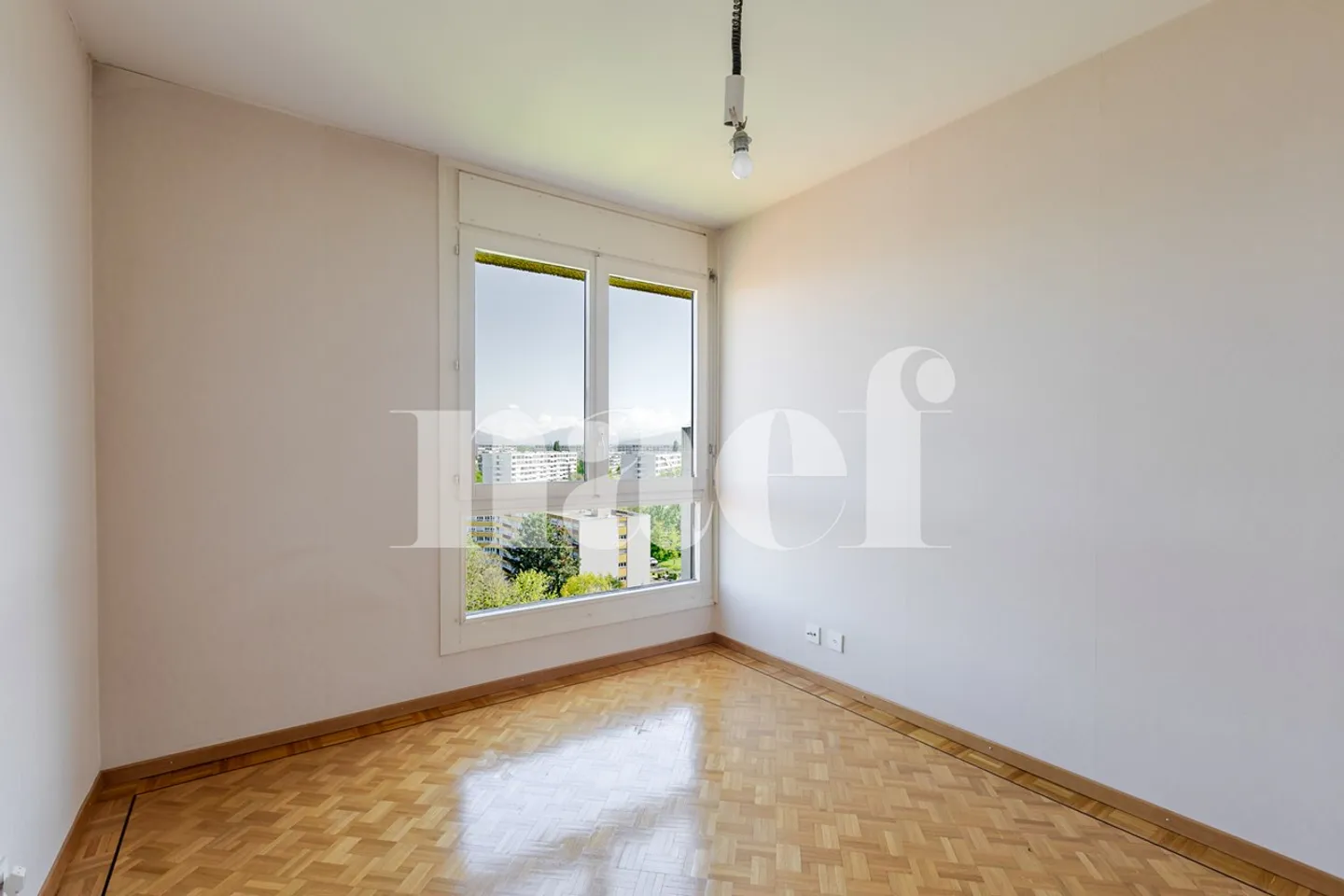 Attico con 5 camere e vista sul Giura - Foto 10 di 12