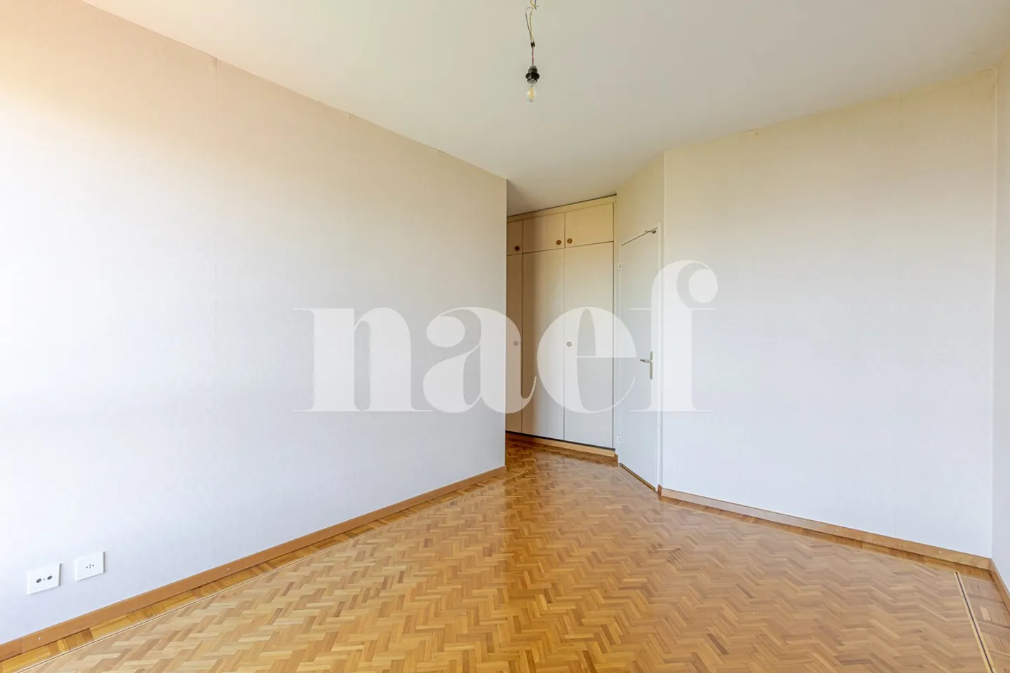 Attico con 5 camere e vista sul Giura - Foto 11 di 12