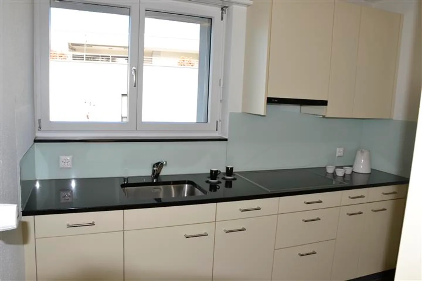 2.5 Room Apartment - Photo 3 of 5
