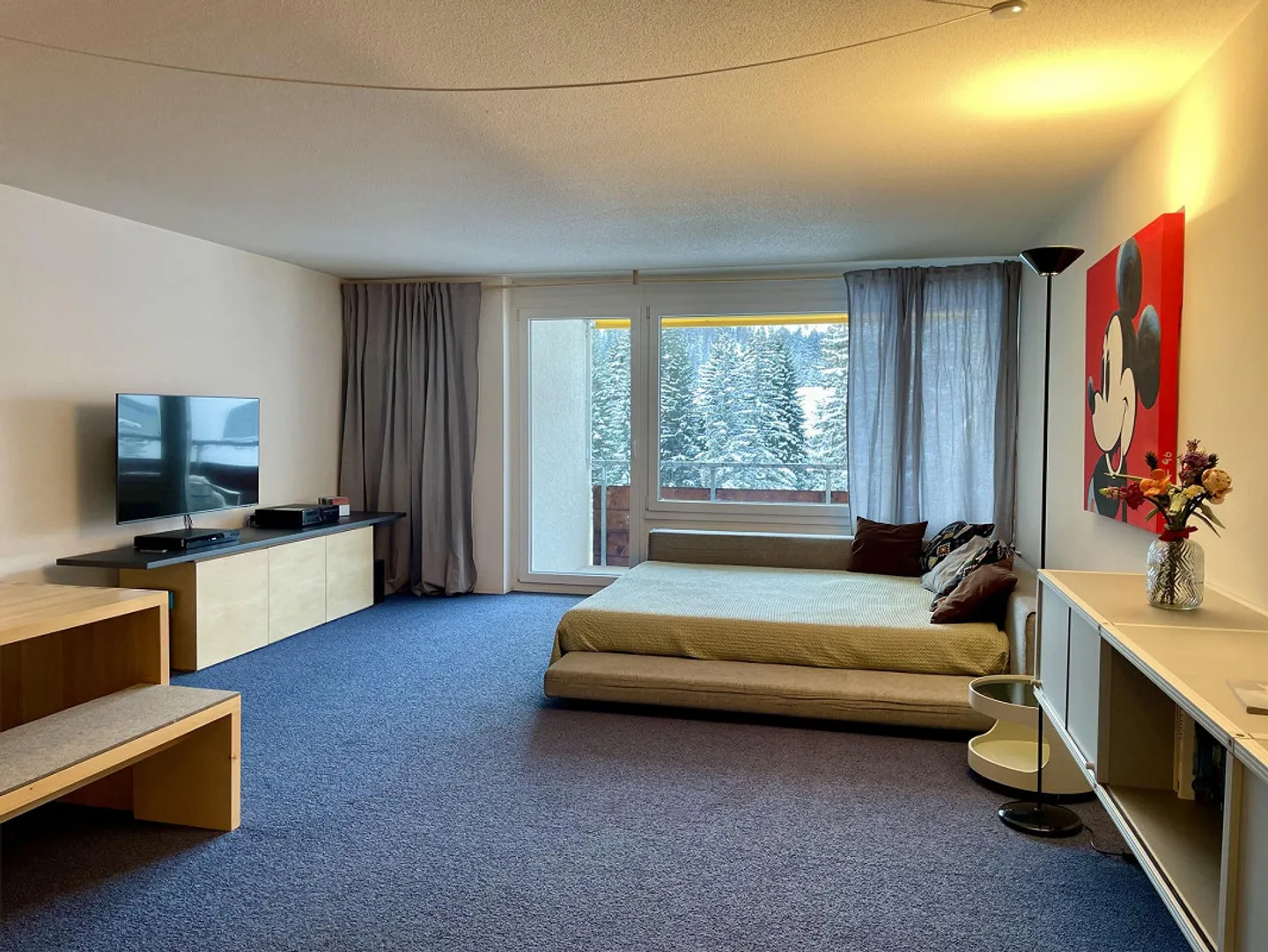 Modern Holiday Apartment in Arosa, 2 Rooms, Balcony, Underground Garage - Photo 1 of 14