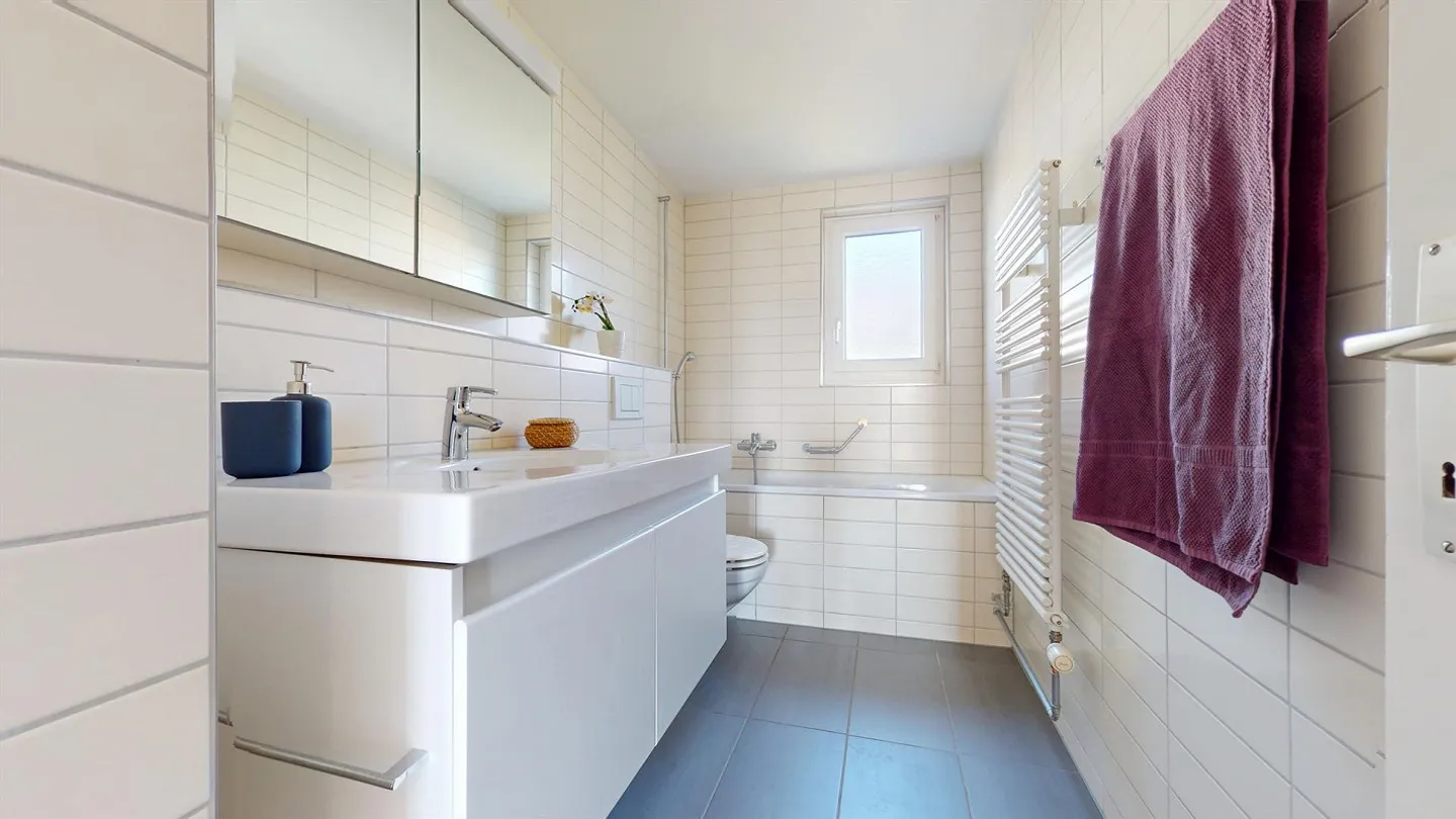 First net rent free - what more do you want? - Photo 6 of 7