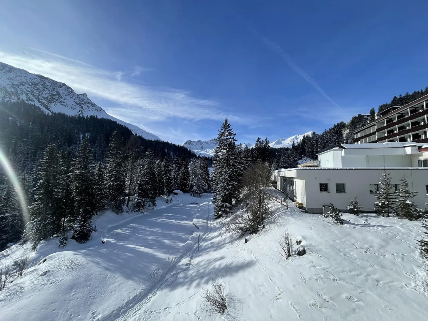 Modern Holiday Apartment in Arosa, 2 Rooms, Balcony, Underground Garage - Photo 6 of 14