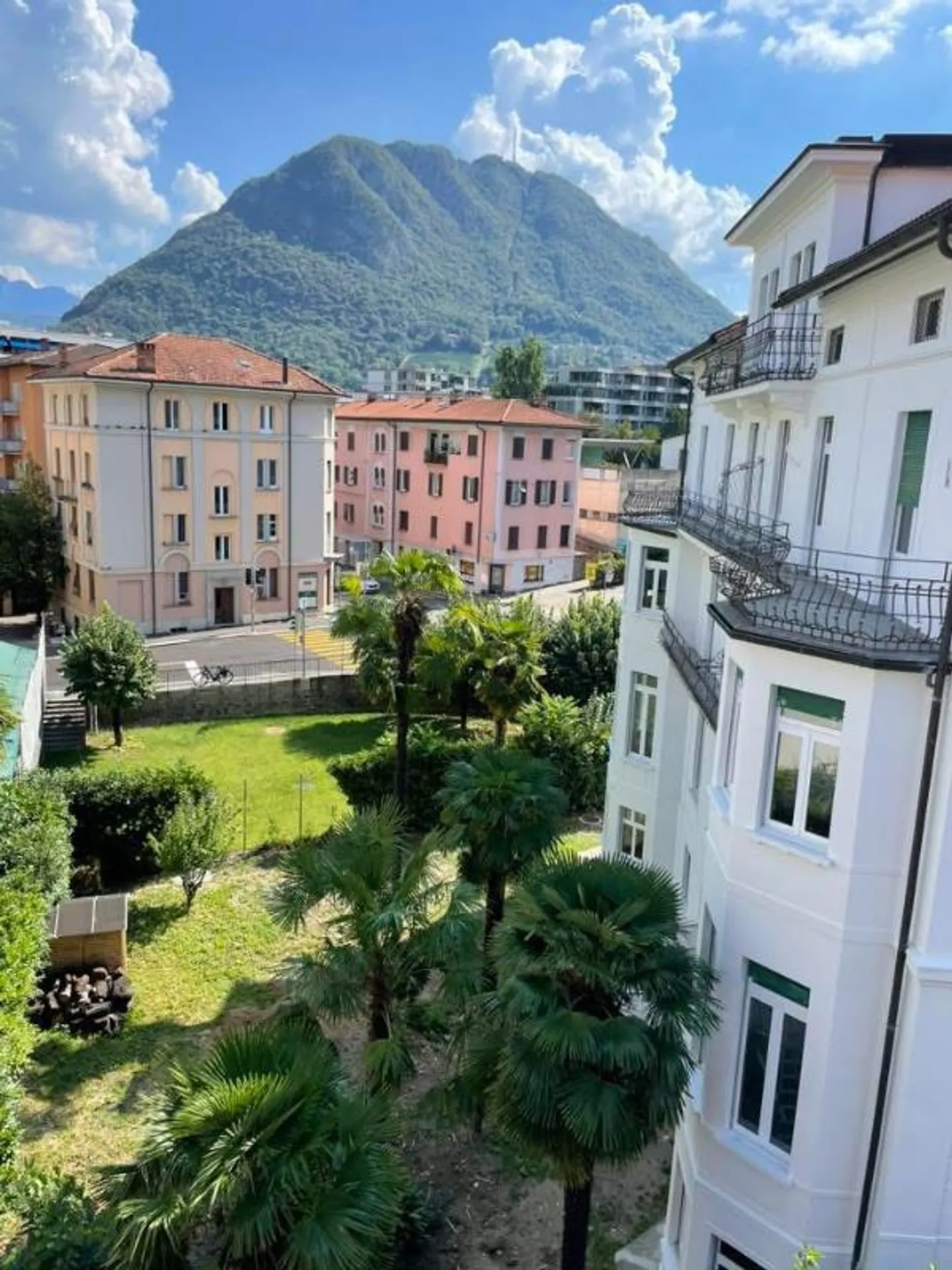 Appartement en attique 3.5 pièces - Photo 2 sur 5