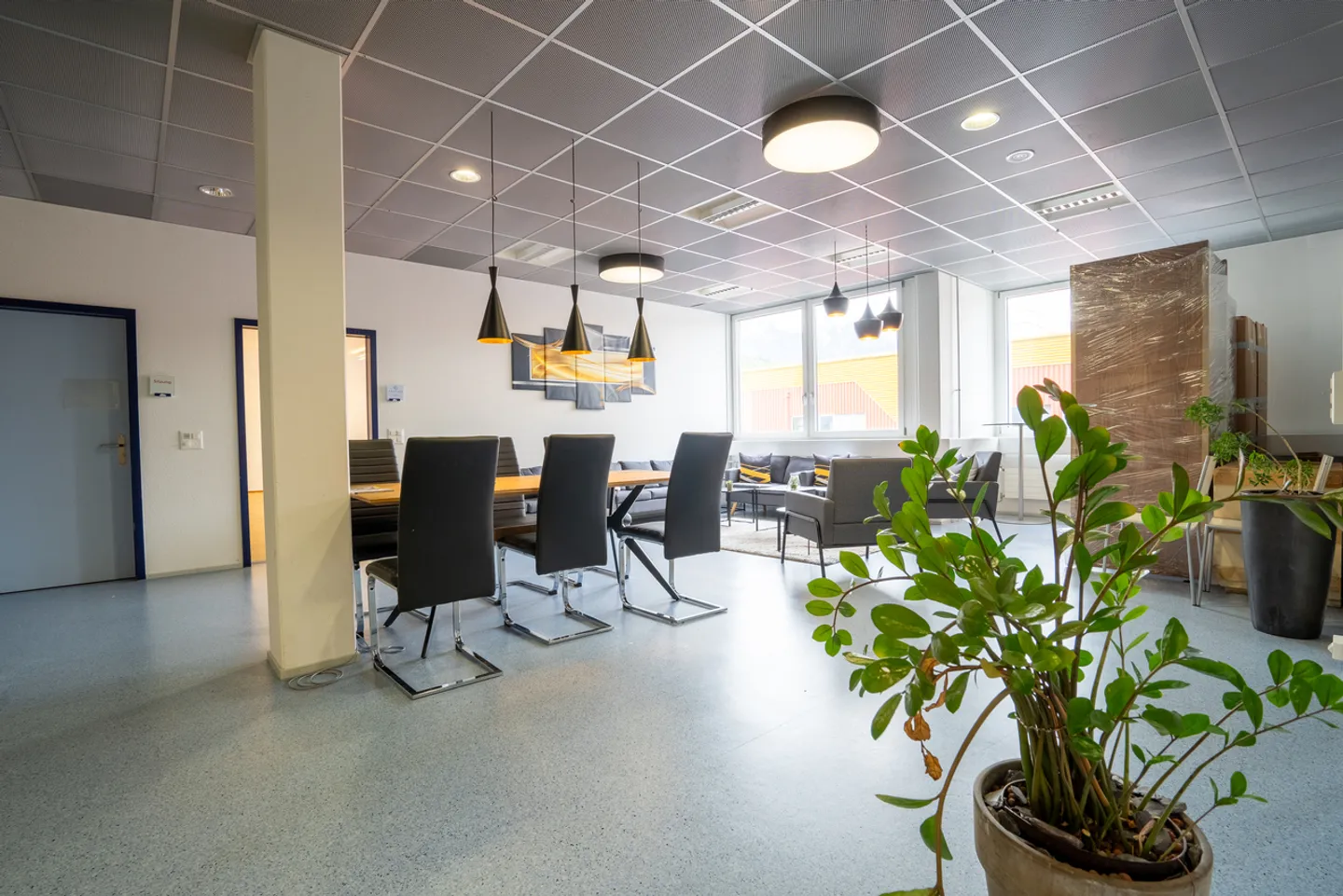 Helle Büroräume in Alpnach - Foto 7 von 9