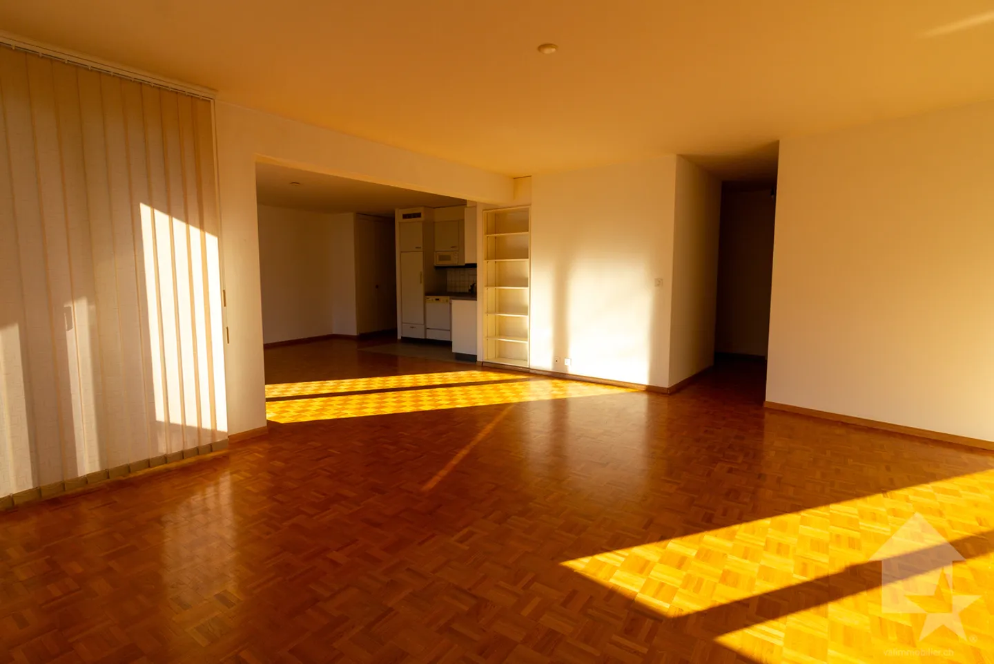 Magnifico appartamento di 4.5 stanze situato nel centro città - Foto 3 di 26