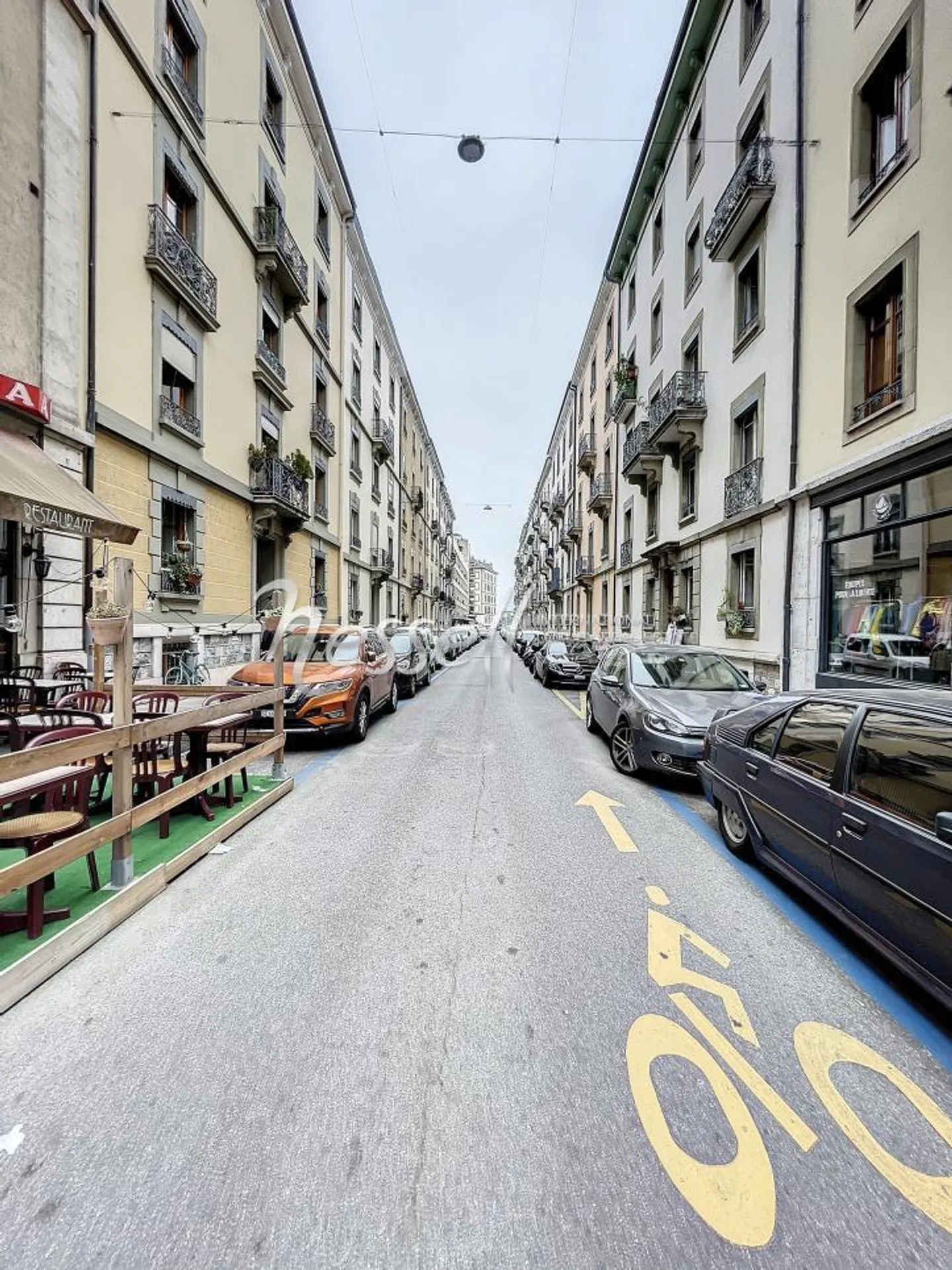 Tiefgarage in Eaux-Vives - Foto 7 di 9