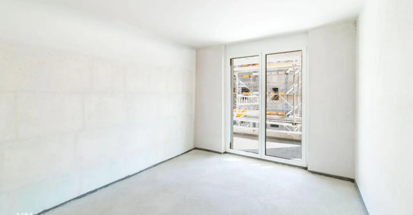 High-Quality New Apartment: Bright Living with Style - Photo 4 of 10