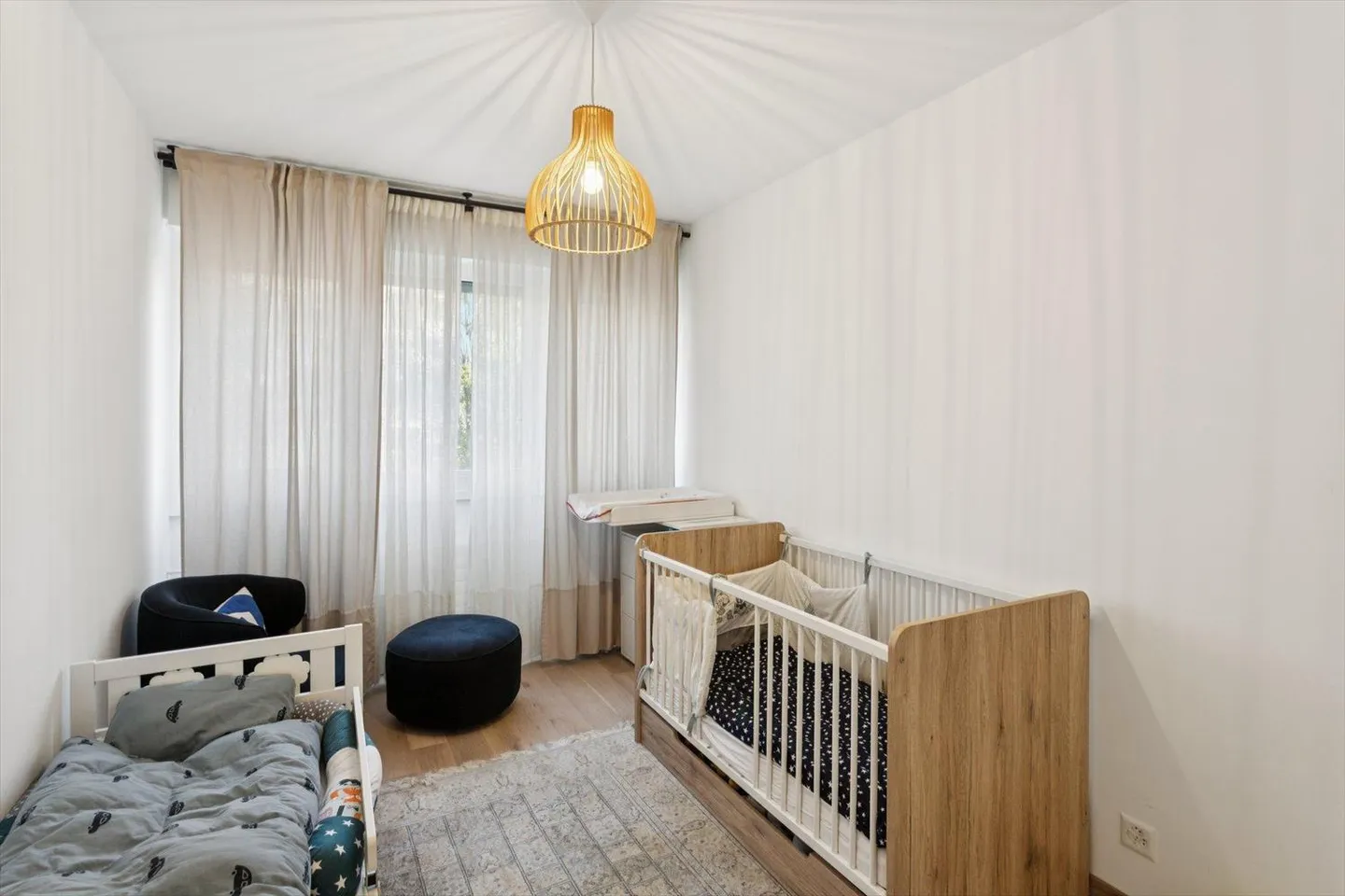 Appartement traversant spacieux et lumineux - Foto 8 von 12