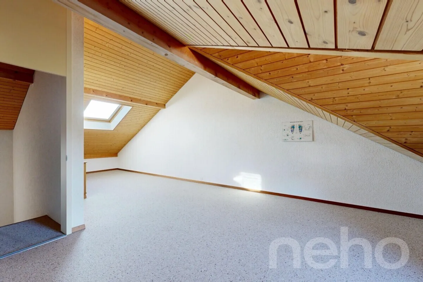 Casa a schiera affascinante con 4,5 stanze e possibilità di espansione - Foto 8 di 12