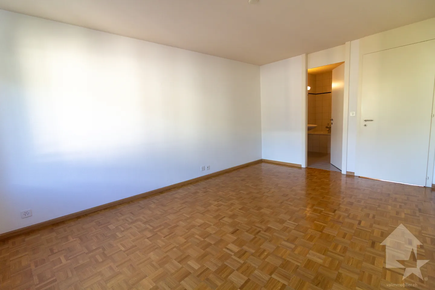 Magnifico appartamento di 4.5 stanze situato nel centro città - Foto 16 di 26