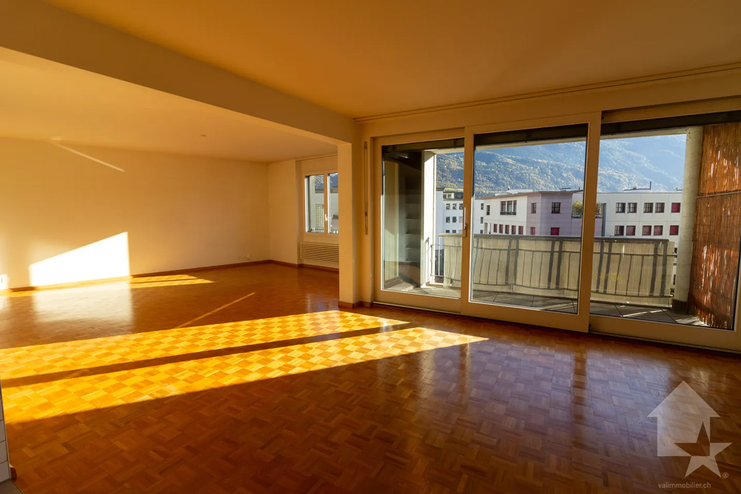 Magnifico appartamento di 4.5 stanze situato nel centro città - Foto 23 di 26