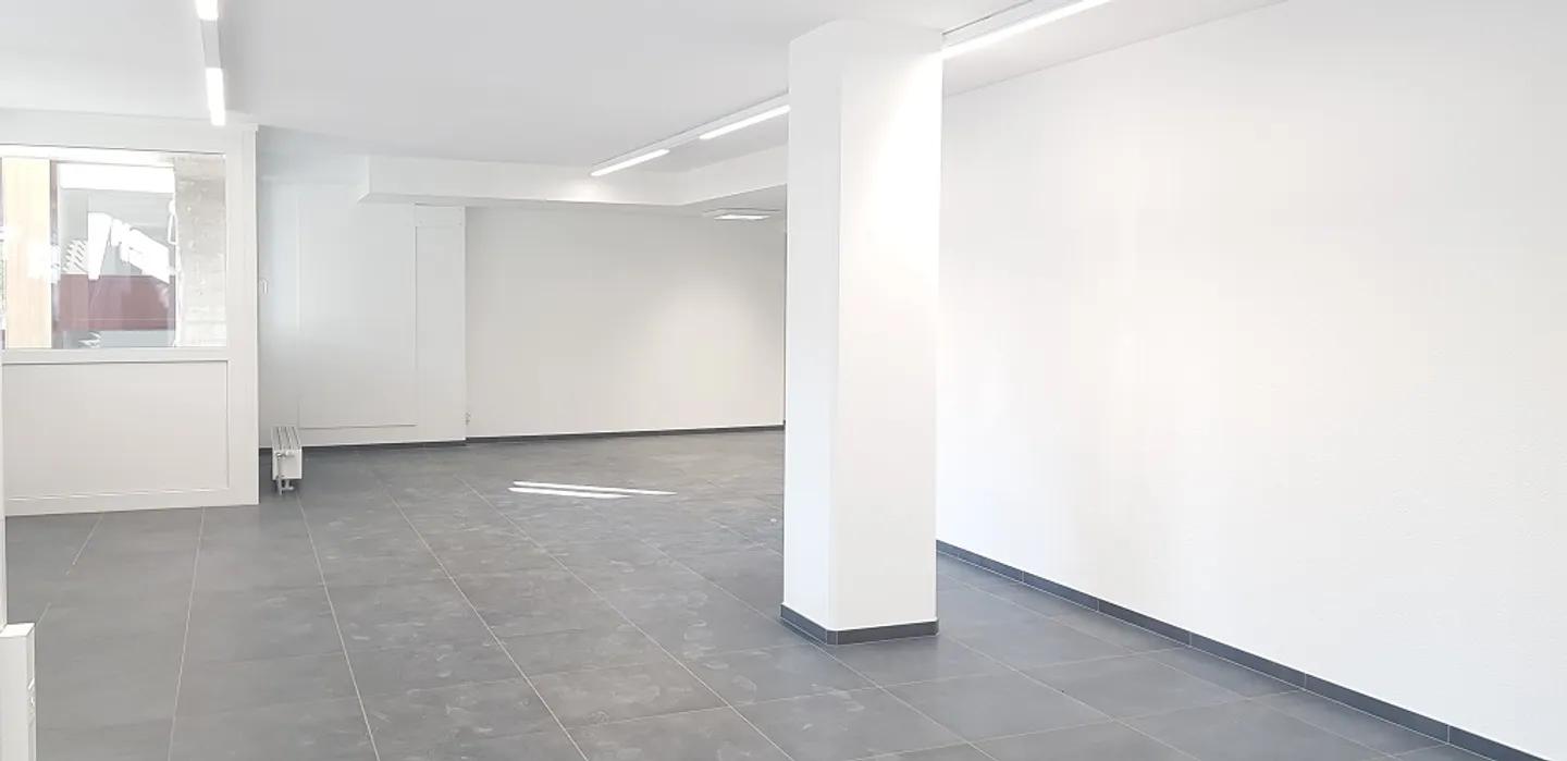 Espace Commercial Rénové - Photo 14 sur 18