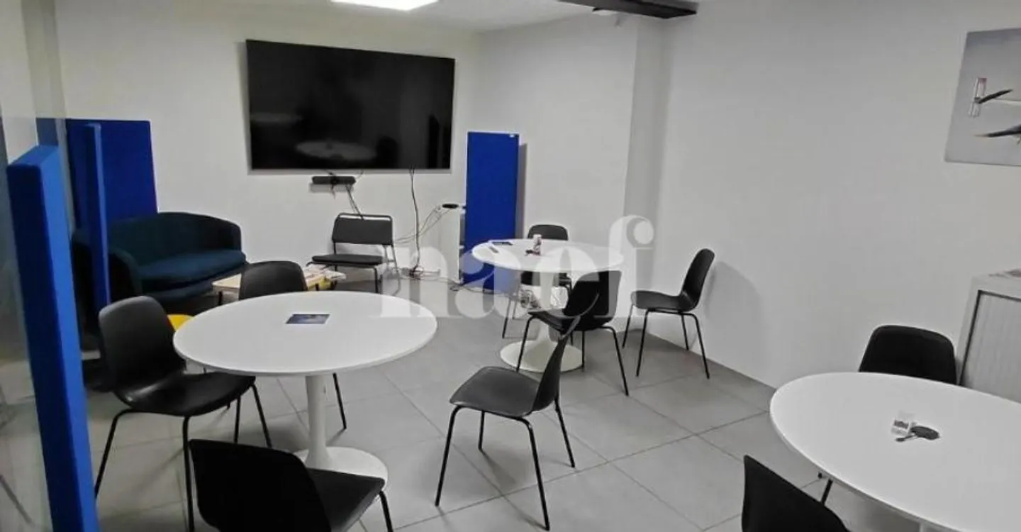 Bureau spacieux à Sion - Photo 4 sur 9