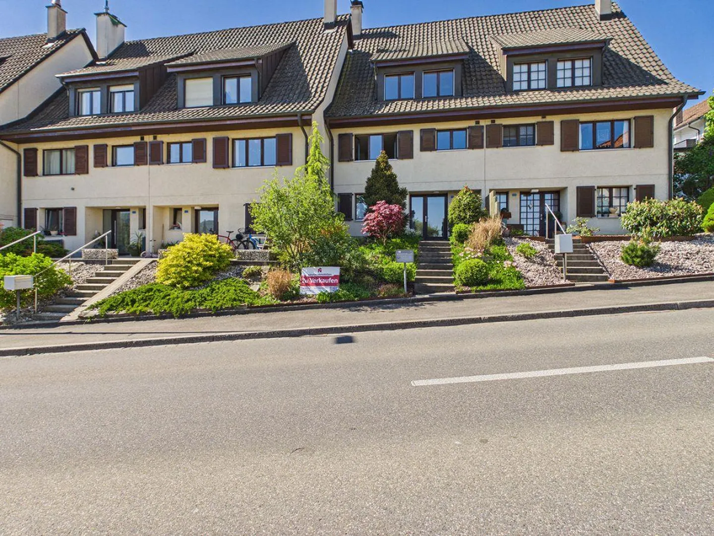 Grosszügiges Familienhaus mit Garten - Foto 2 von 7