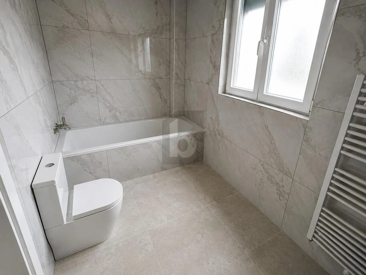 PLENTY OF SPACE, PLENTY OF LIGHT, COMPLETELY RENOVATED - Photo 5 of 6