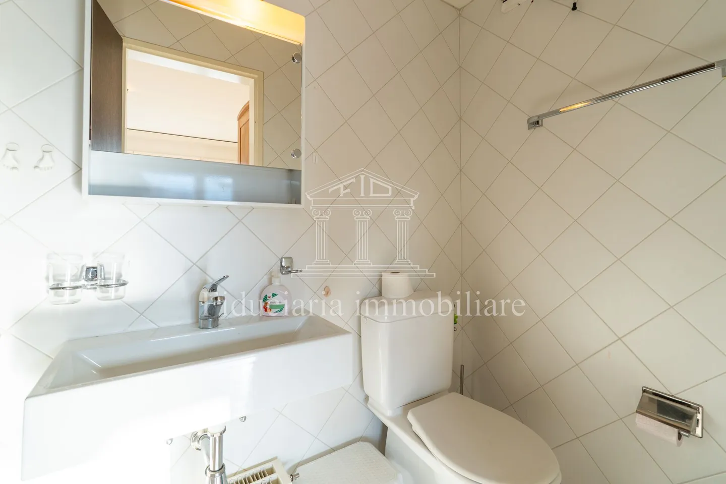 LOCARNO - Charmantes Studio-Apartment in der Nähe des Sees mit überdachtem Parkplatz - Foto 6 von 7