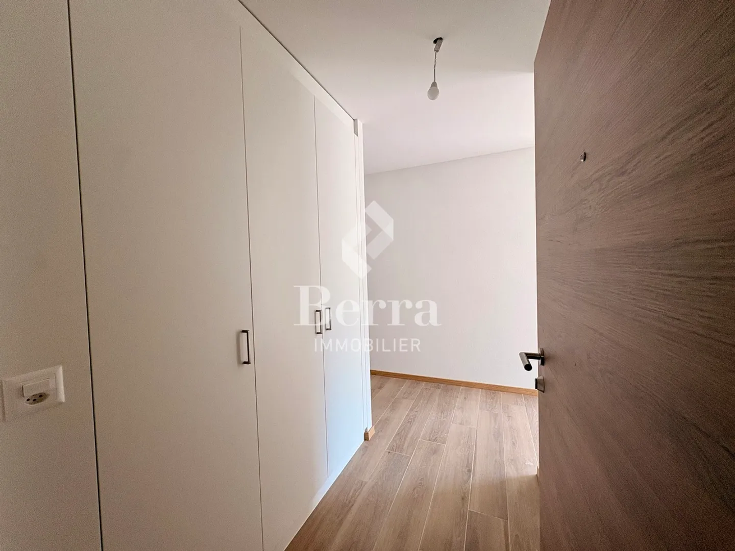 NEW!!! 3.5-Room Apartment! AVAILABLE IMMEDIATELY - Photo 7 of 12