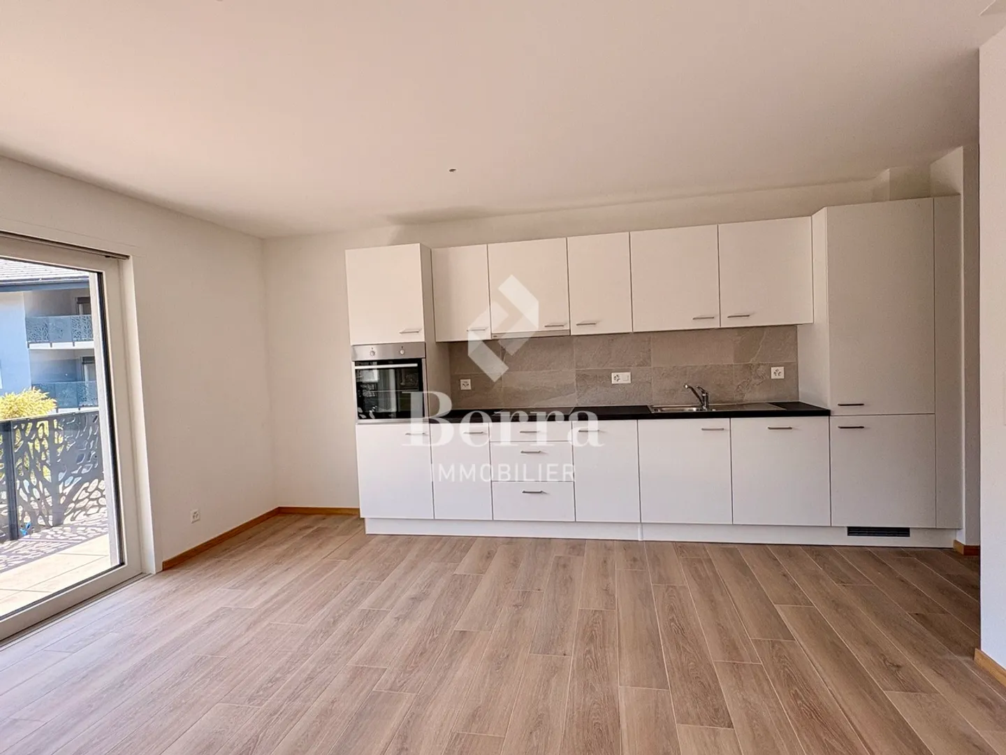 NEW!!! 3.5-Room Apartment! AVAILABLE IMMEDIATELY - Photo 4 of 12