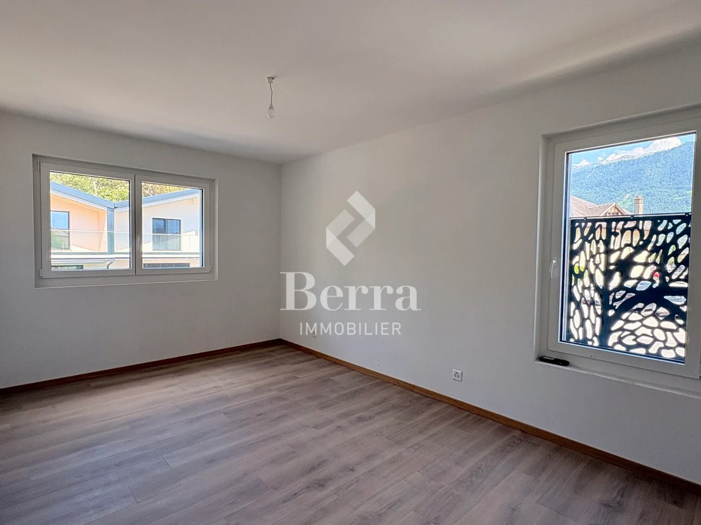 NEW!!! 3.5-Room Apartment! AVAILABLE IMMEDIATELY - Photo 5 of 12