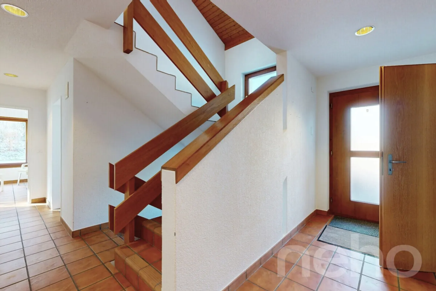 Large Single-Family House with Garden, Conservatory, and Lots of Potential - Photo 8 of 12