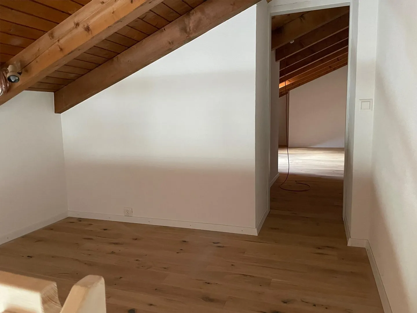 Large 3.5 Room Apartment - Photo 9 of 13