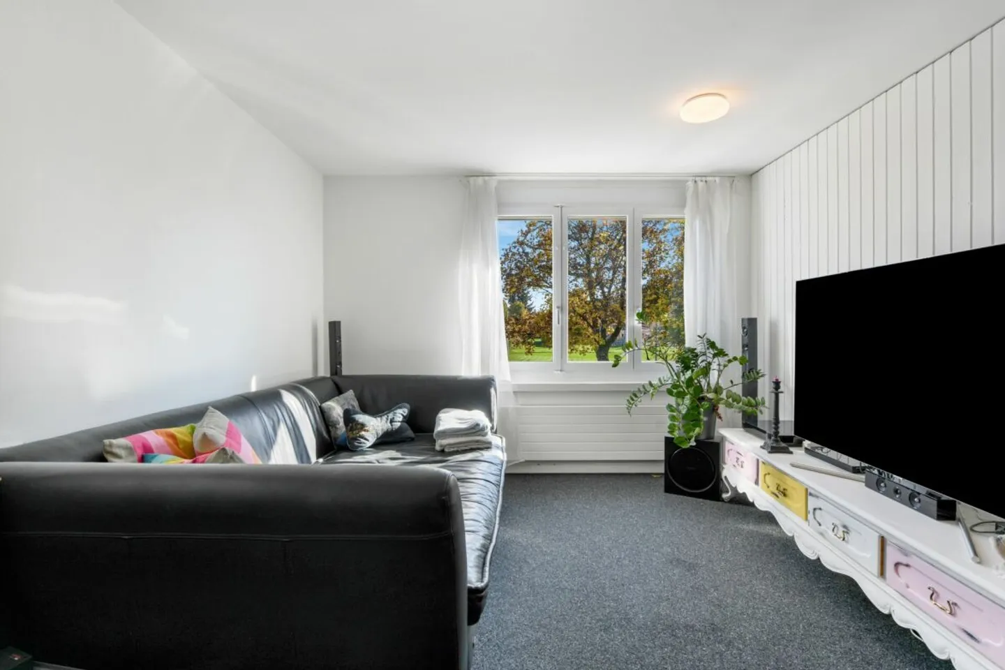 Casa unifamiliare indipendente di 5,5 locali con giardino idilliaco e tanto charme - Foto 12 di 12