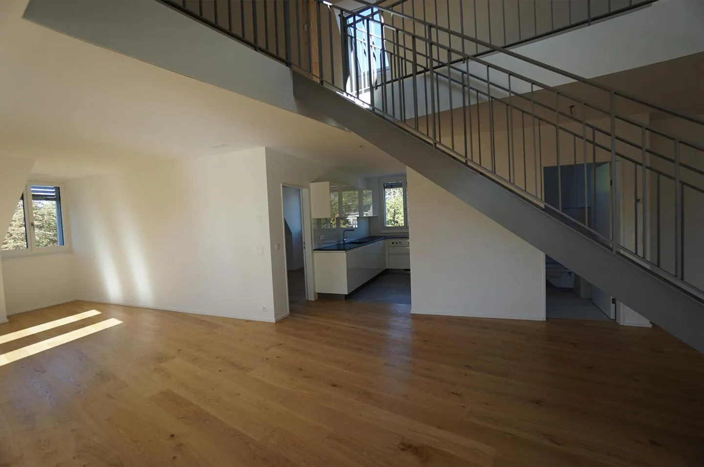 Appartement penthouse de 4,5 pièces avec galerie - Photo 4 sur 13