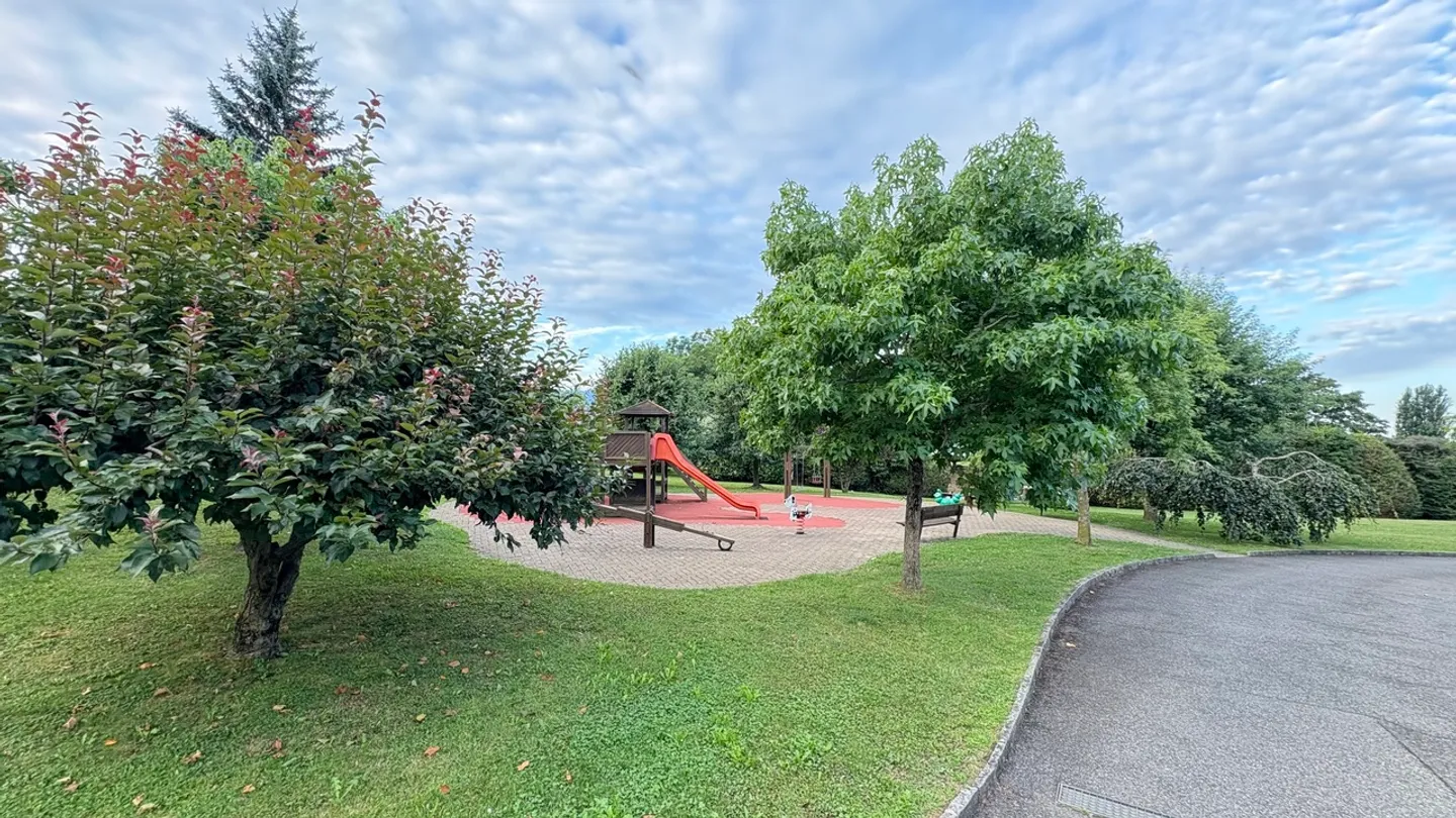 Appartement rénové avec balcon - Photo 7 sur 8