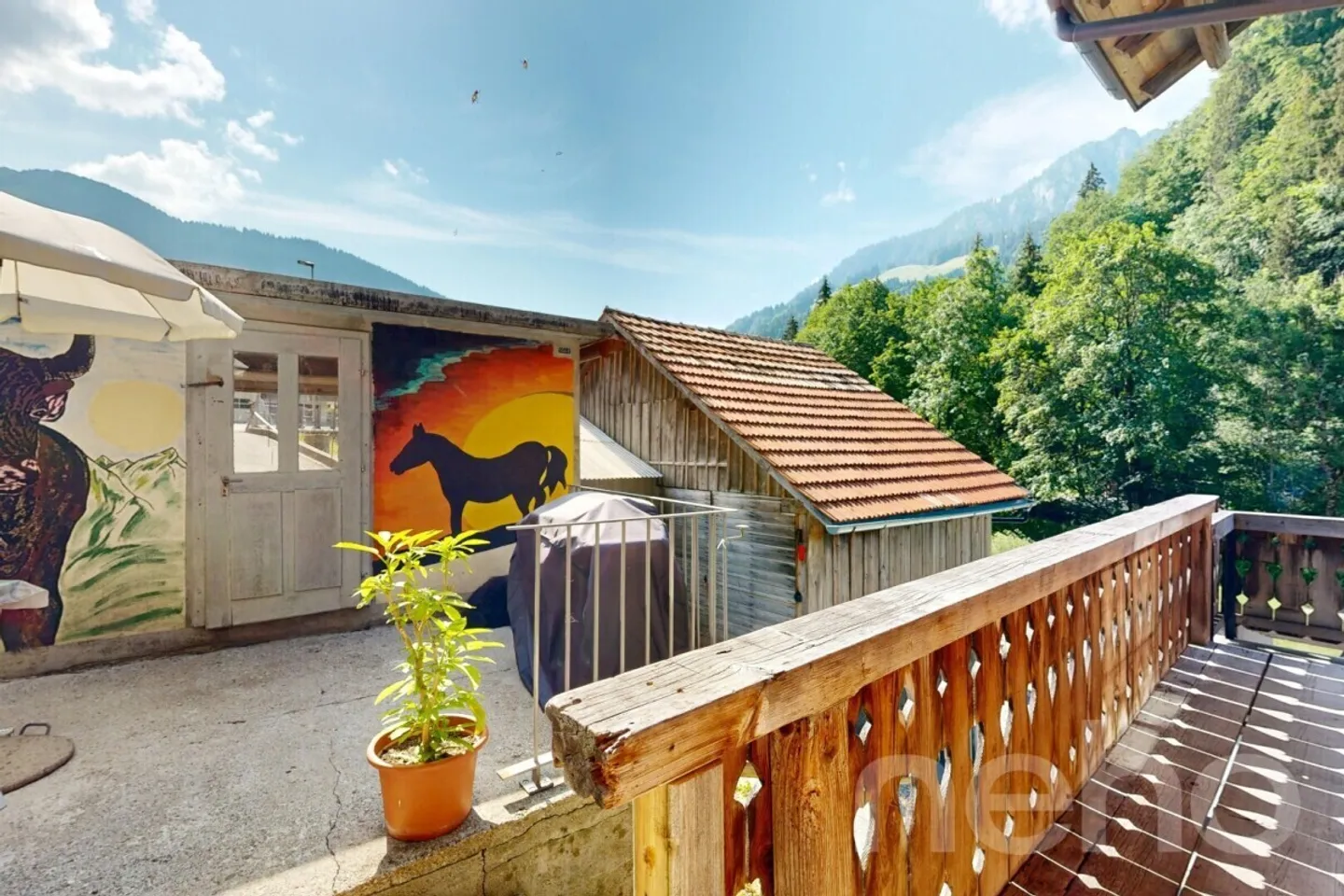 Un chalet affascinante in un contesto verde - Foto 4 di 12