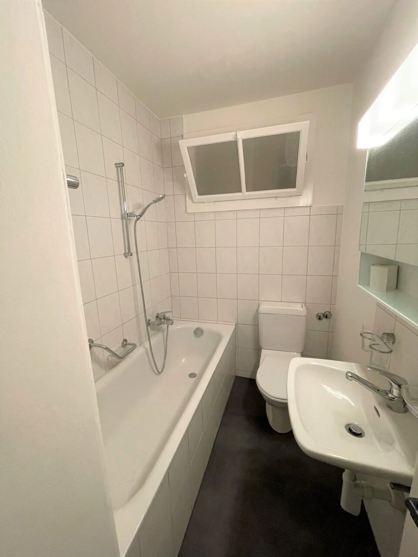 Zentrale 3-Zimmer-Wohnung in Biel - Foto 6 von 6