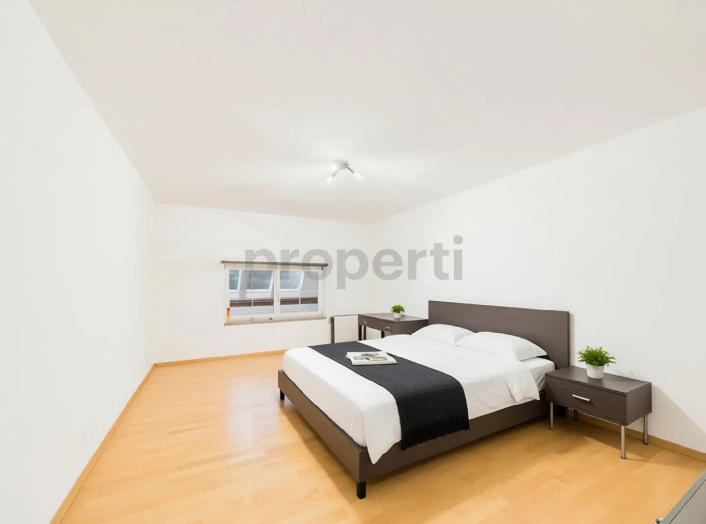 Renovated 4.5-room maisonette in historic farmhouse with balcony, Rothrist AG - Photo 7 of 13