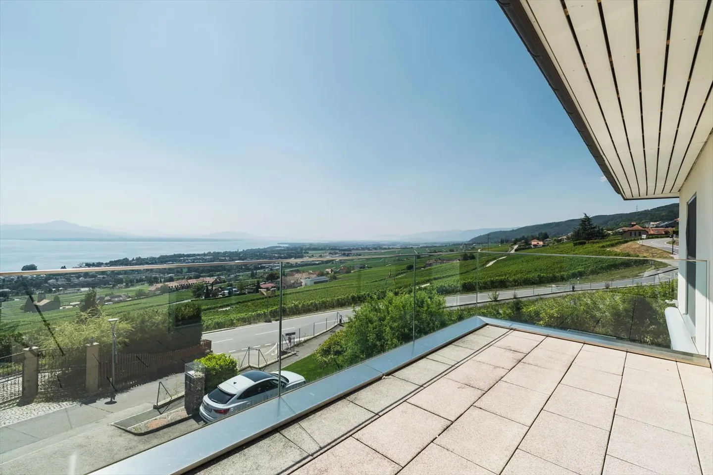 Villa extraordinaire avec vue sur le lac - Photo 11 sur 13
