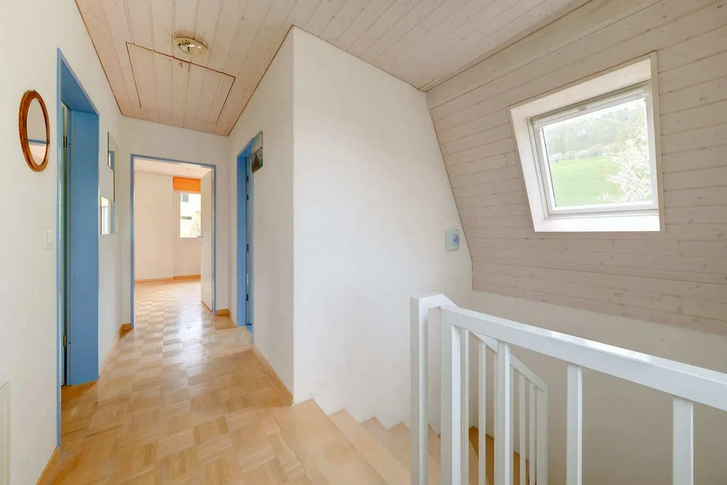 Charmantes Einfamilienhaus mit Teich - Foto 8 von 15