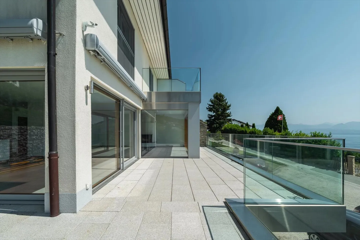 Villa extraordinaire avec vue sur le lac - Photo 13 sur 13