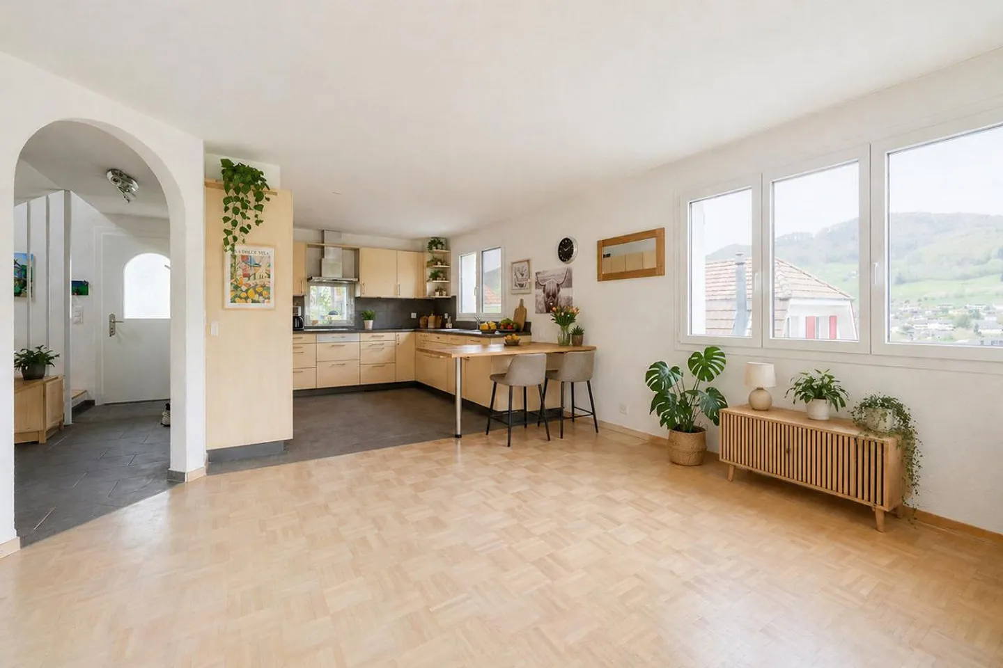 Charmantes Einfamilienhaus mit Teich - Foto 4 von 15