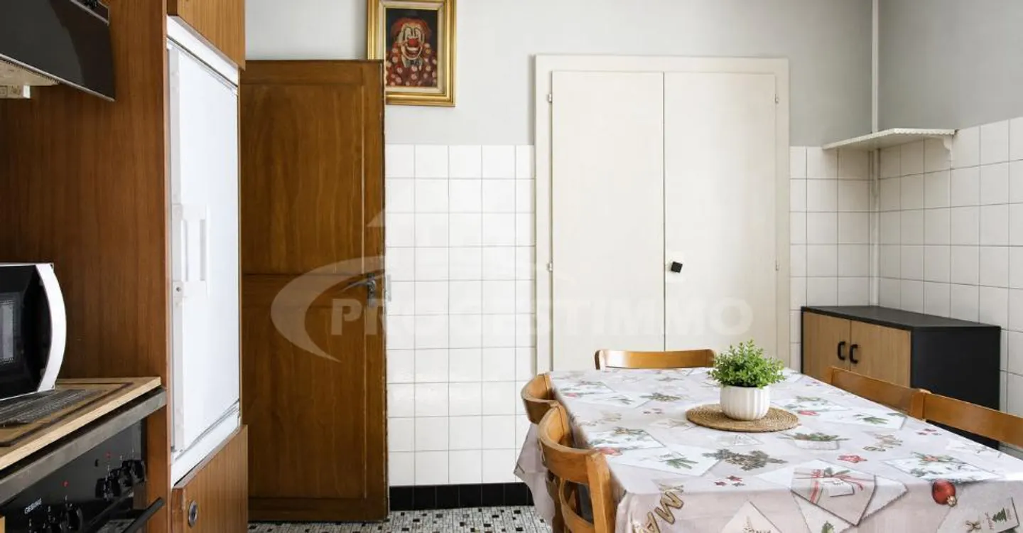 Immeuble résidentiel à fort potentiel - Photo 8 sur 11