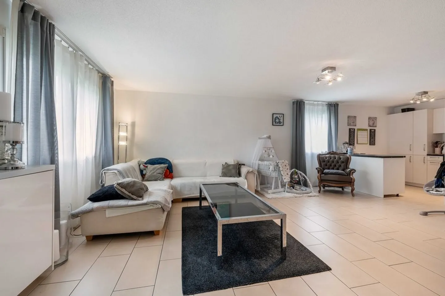 Appartement moderne 3.5 pièces - Photo 2 sur 6
