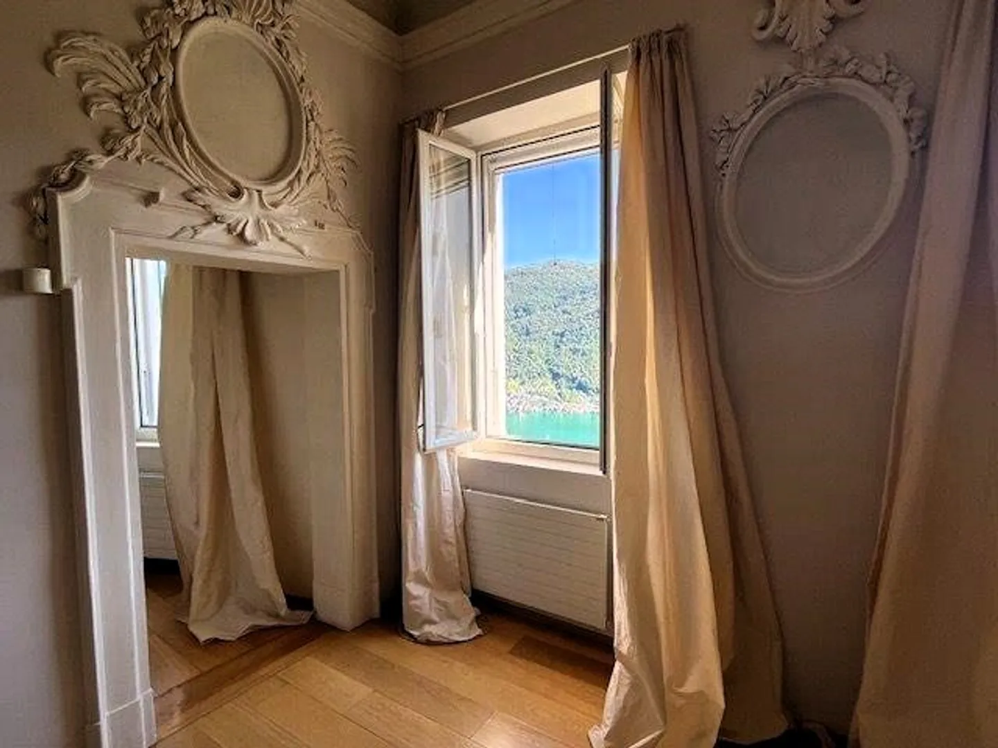 Proprietà affascinante con splendida vista sul lago - domicilio secondario - Foto 1 di 14